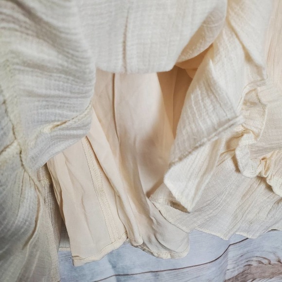 Lulus Dress Womens Size Small Cream Lace Puff Sleeve Ruffle Mini Short Woven - Picture 6 of 13